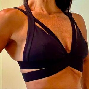 ALO Yoga Concept Cutout Bra Size S